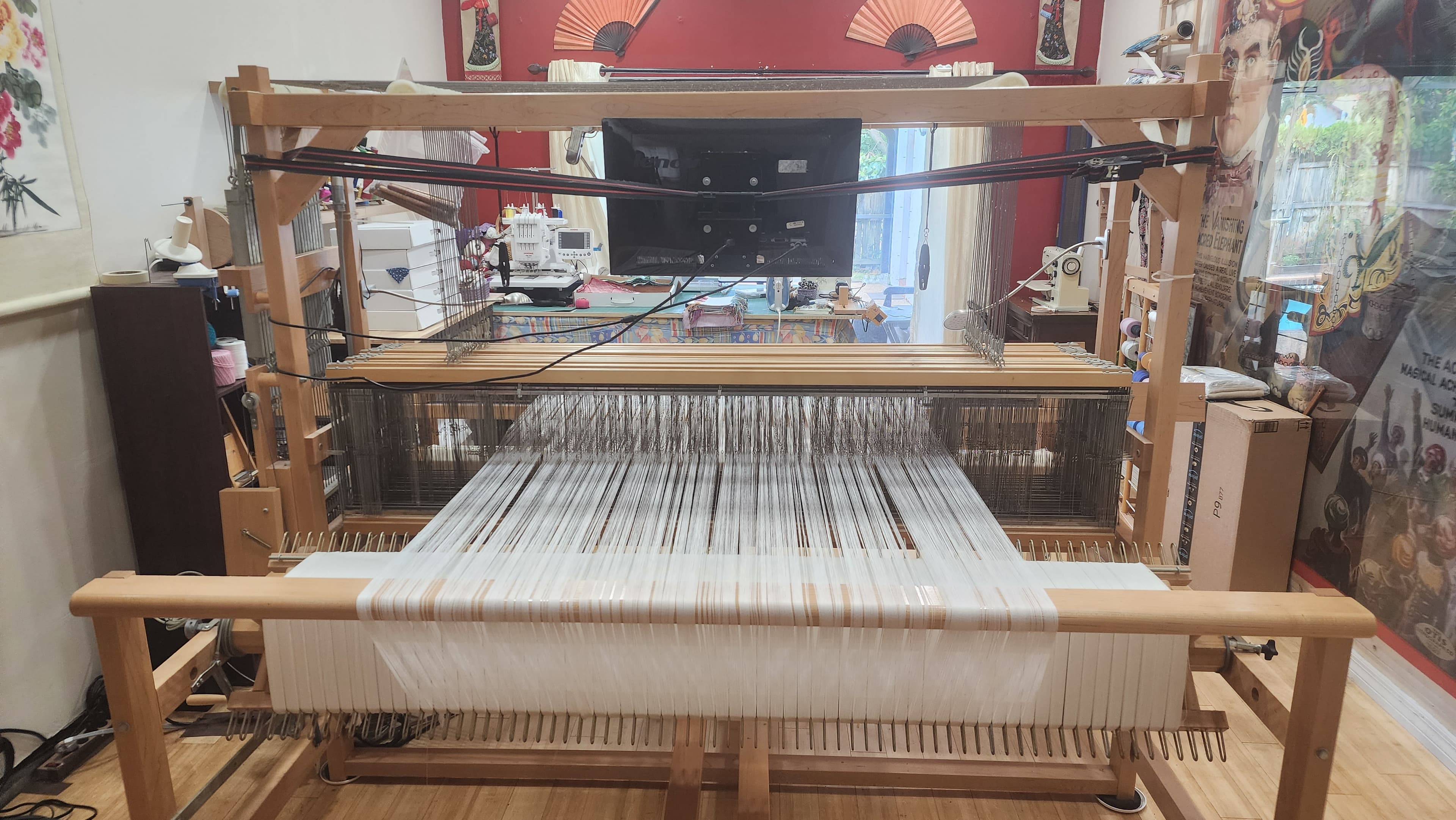 Leslie's weaving loom
